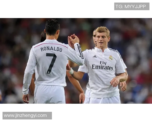 克罗斯领衔球队新篇章展望未来足球之路与个人职业生涯的精彩交织