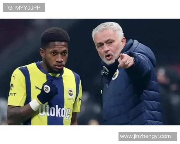 穆里尼奥怒斥欧足联罗马因争议点球遗憾出局