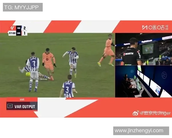 巴塞罗那与里昂上半场精彩对决回顾与分析