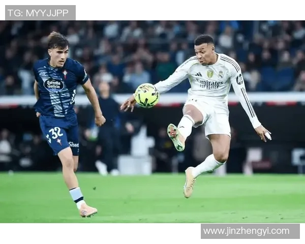 塞图巴尔主场迎战本菲卡争夺联赛关键三分的激烈对决 塞图巴尔主场迎战本菲卡争夺联赛关键三分的激烈对决