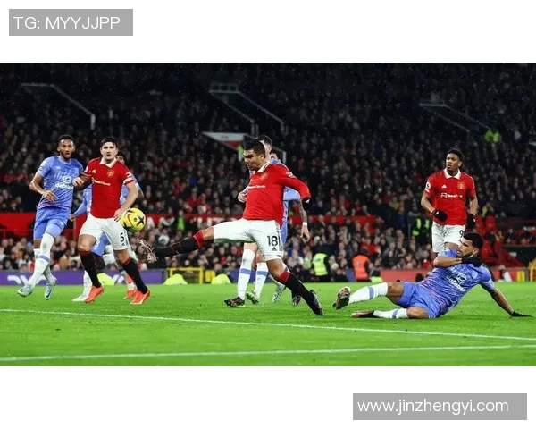 曼联迎战伯恩利前瞻分析球队状态与战术布局的关键对决 曼联迎战伯恩利前瞻分析球队状态与战术布局的关键对决